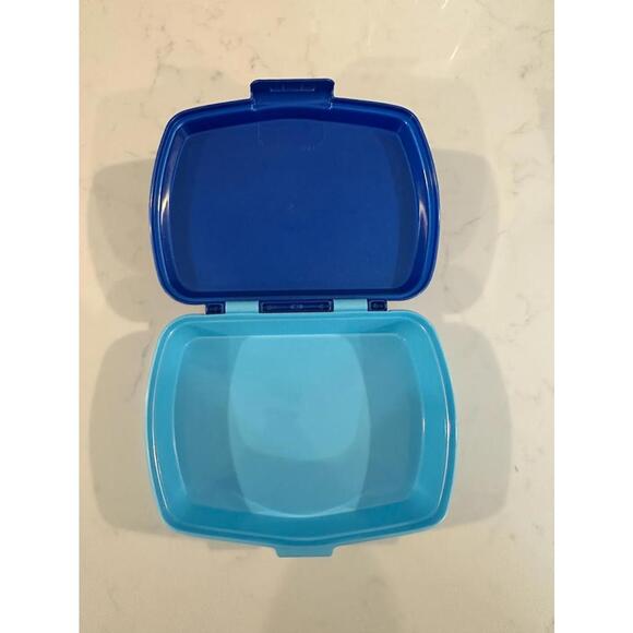 NWT Disney Sitch "Just Stitch" Sandwich Box - Picture 2 of 3